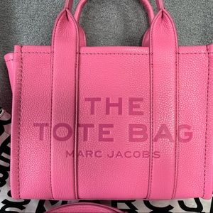 Marc Jacobs The Tote Bag mini in the color morning glory like new condition.